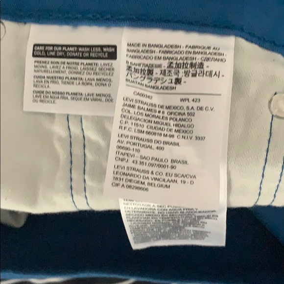 Levi jeans in blue W33 L32 - Picture 6 of 6